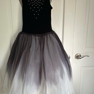 Weissman Black and Gray Fit and Flare Sleeveless Dress